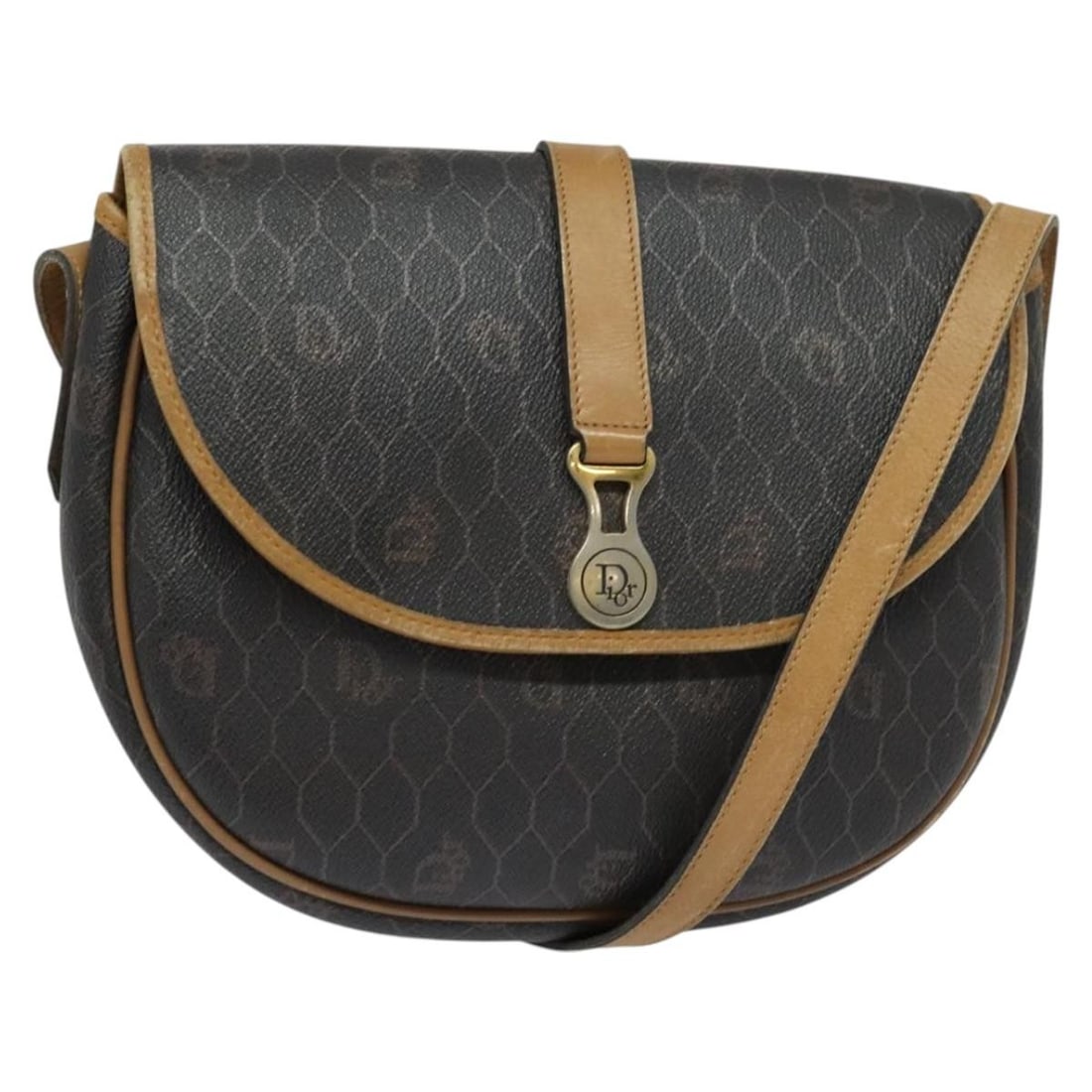 Christian Dior Vintage Honeycomb Flap Bag in Black Canvas: Christian Dior Vintage Honeycomb Flap Bag in Black Canvas Vintage Christian Dior Honeycomb Flap bag in black canvas. This unisex piece features a classic flap design and shows honest vintage wear cons