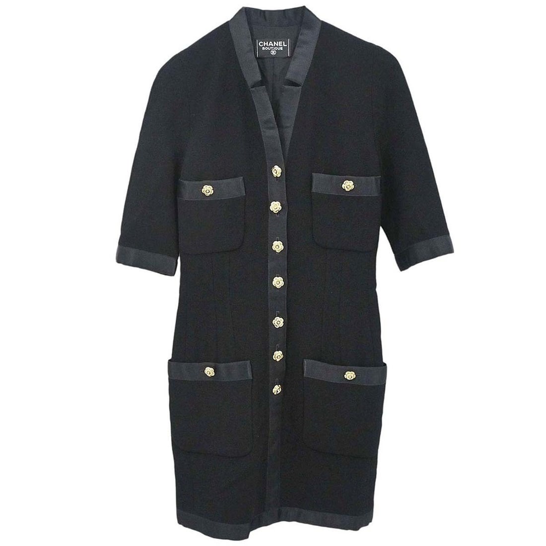 Black Chanel midi dress with short sleeves size 40: Black Chanel midi dress with short sleeves size 40 Black Chanel short sleeve dress in fair exterior condition with very good interior condition. The buttonhole is fraying and coming apart, and the int