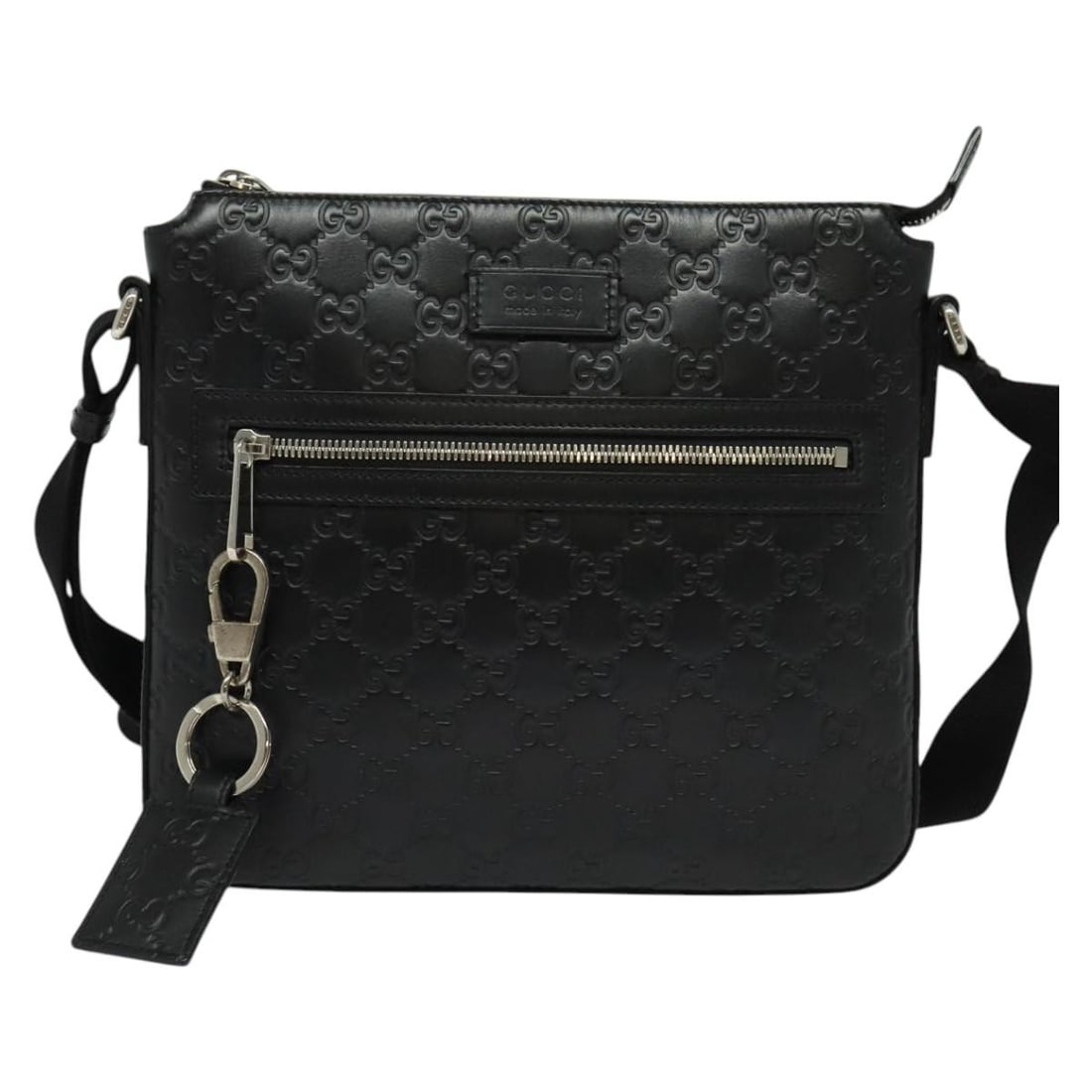 Gucci Signature Zip Messenger Bag Black Leather Italy: Gucci Signature Zip Messenger Bag Black Leather Italy Gucci Signature Zip Messenger in black leather with a unisex design. This messenger bag is presented in good overall condition with light signs of