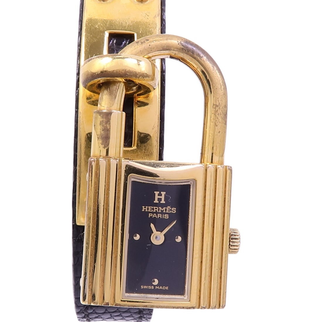 Hermes Kou A Kelly Wristwatch Gold Plated Quartz Black Dial: Hermes Kou A Kelly Wristwatch Gold Plated Quartz Black Dial Hermes Kelly wristwatch for ladies with a black dial and black frame, featuring a gold plated case and gold plated band. It is powered by a 
