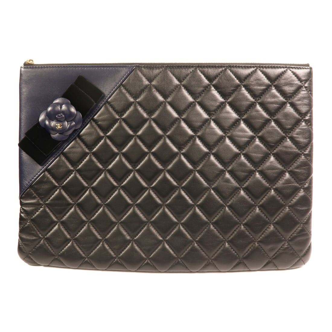 CHANEL CC Black Lambskin Clutch with Gold Tone Hardware: CHANEL CC Black Lambskin Clutch with Gold Tone Hardware A CHANEL CC GHW clutch in black lambskin leather. Designed for women, this regular-size clutch features a black frame color and was manufactured