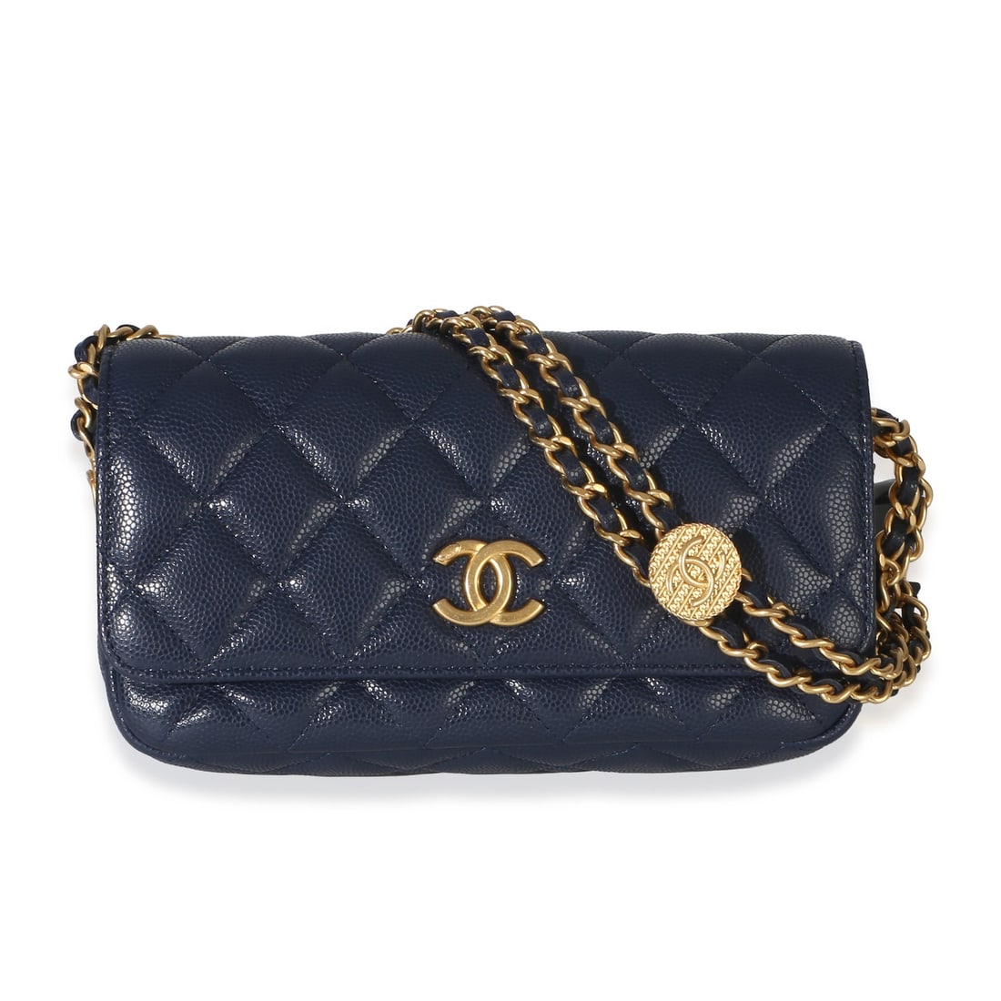 Chanel Twist Your Buttons Phone Holder Chain Navy Caviar Leather: Chanel Twist Your Buttons Phone Holder Chain Navy Caviar Leather Pre-owned Chanel Twist Your Buttons Phone Holder With Chain in blue quilted caviar leather. This compact crossbody design features a ma