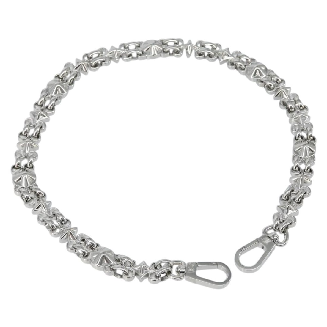 LOUIS VUITTON Silver Metal Chain Shoulder Strap 23.6 Inch Authentic: LOUIS VUITTON Silver Metal Chain Shoulder Strap 23.6 Inch Authentic Enhance your style with this exquisite Louis Vuitton Chain Shoulder Strap in a striking silver finish. Crafted from durable metal, t
