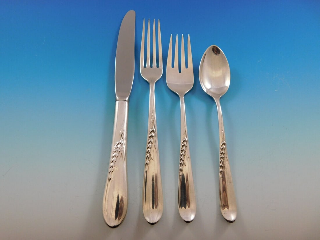 Reed & Barton Silver Wheat Sterling Silver 4-Piece Place Setting: Reed & Barton Silver Wheat Sterling Silver 4-Piece Place Setting Enhance your dining experience with this exquisite Silver Wheat place setting by Reed & Barton. Crafted from high-quality sterling silv