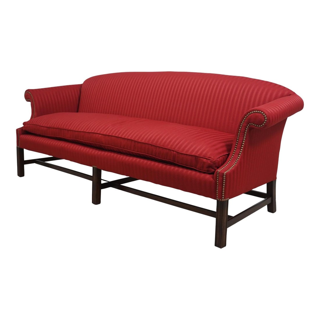 Henredon Chippendale Mahogany Sofa Professionally Reupholstered: Henredon Chippendale Mahogany Sofa Professionally Reupholstered This exquisite Henredon Chippendale Mahogany Sofa is approximately 40 years old and showcases high-quality craftsmanship. It features Ma