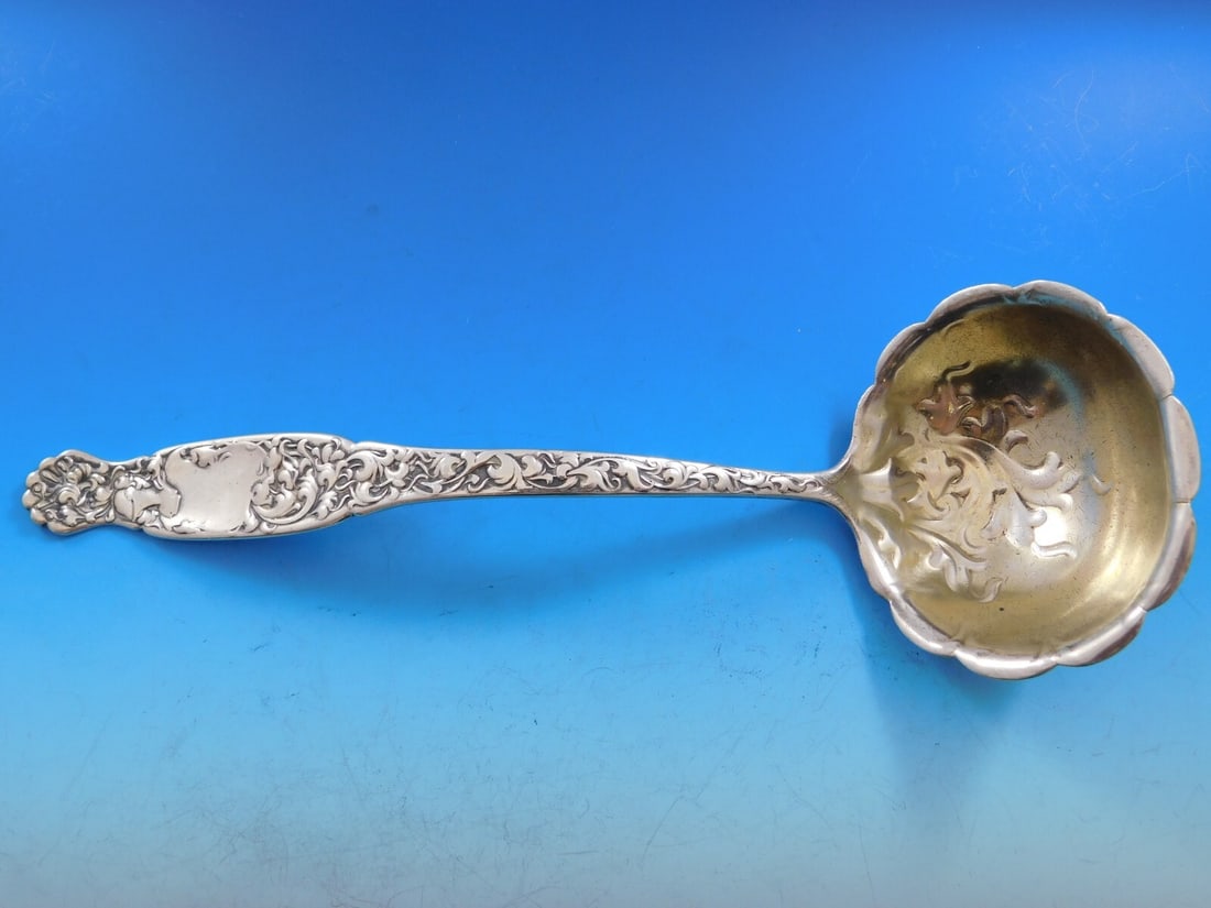 Whiting Heraldic Sterling Silver Soup Ladle 10 5/8 inch: Whiting Heraldic Sterling Silver Soup Ladle 10 5/8 inch This exquisite soup ladle, crafted by the renowned Whiting Manufacturing Company, features the elegant Heraldic pattern. Made from high-quality 