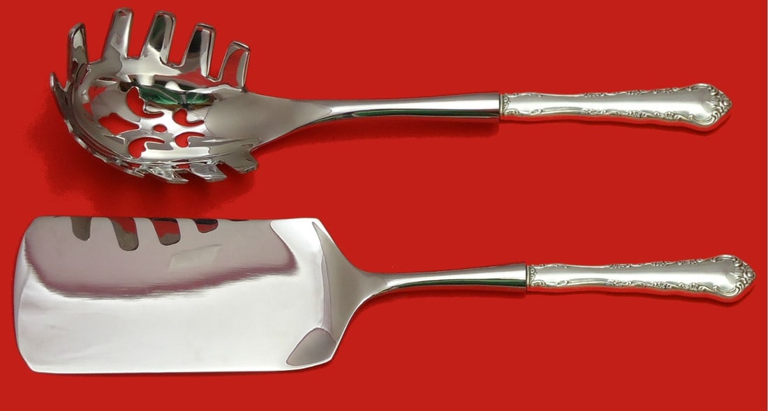 Towle Peachtree Manor sterling hostess set 2pc pasta and lasagna servers: Towle Peachtree Manor sterling hostess set 2pc pasta and lasagna servers Two-piece Italian serving set in the Peachtree Manor pattern by Towle. This hostess set features sterling silver custom made ho
