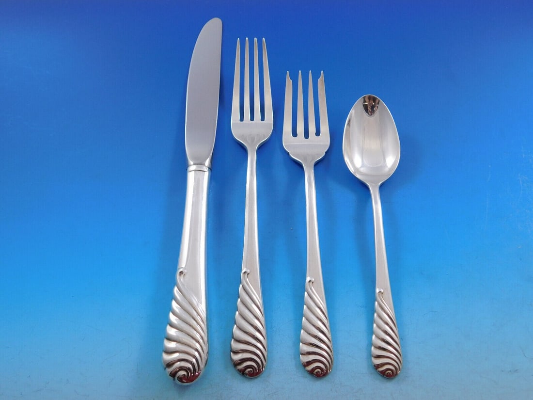 Gorham Sea Sculpture Sterling Silver 4-Piece Place Setting: Gorham Sea Sculpture Sterling Silver 4-Piece Place Setting This exquisite 4-piece place setting from Gorham features the elegant Sea Sculpture pattern, crafted from high-quality sterling silver. The s