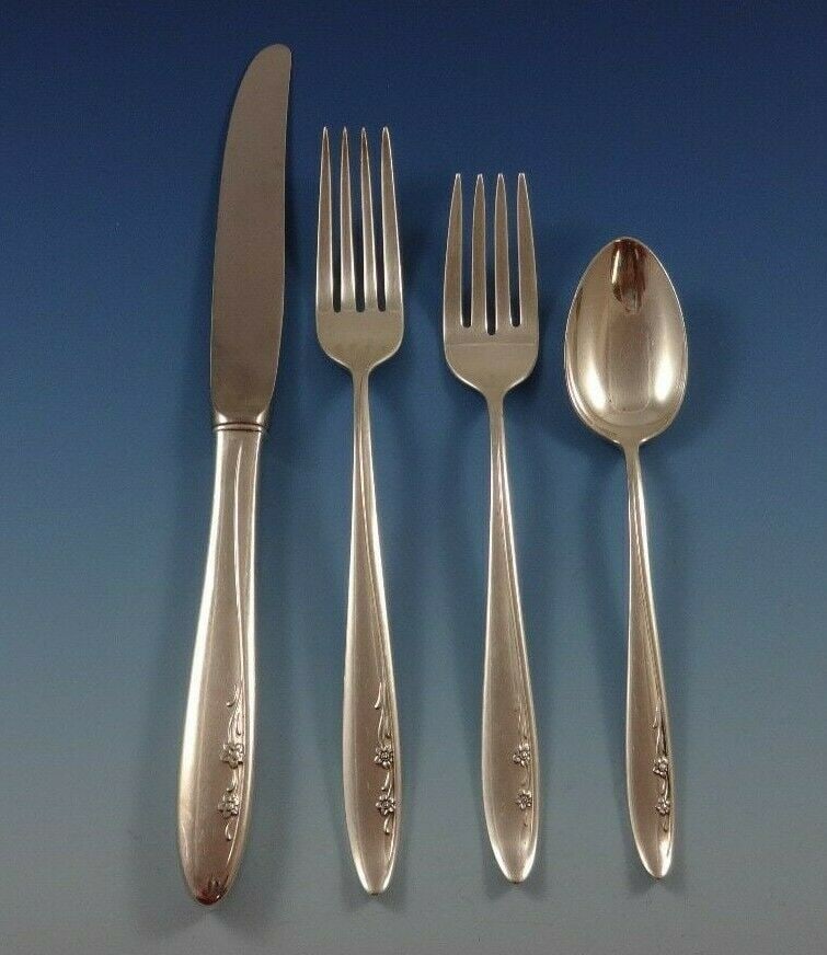 Lunt Spring Serenade Sterling Silver 4-Piece Flatware Set: Lunt Spring Serenade Sterling Silver 4-Piece Flatware Set Enhance your dining experience with this exquisite 4-piece place setting from the Spring Serenade collection by Lunt. Crafted from high-qualit