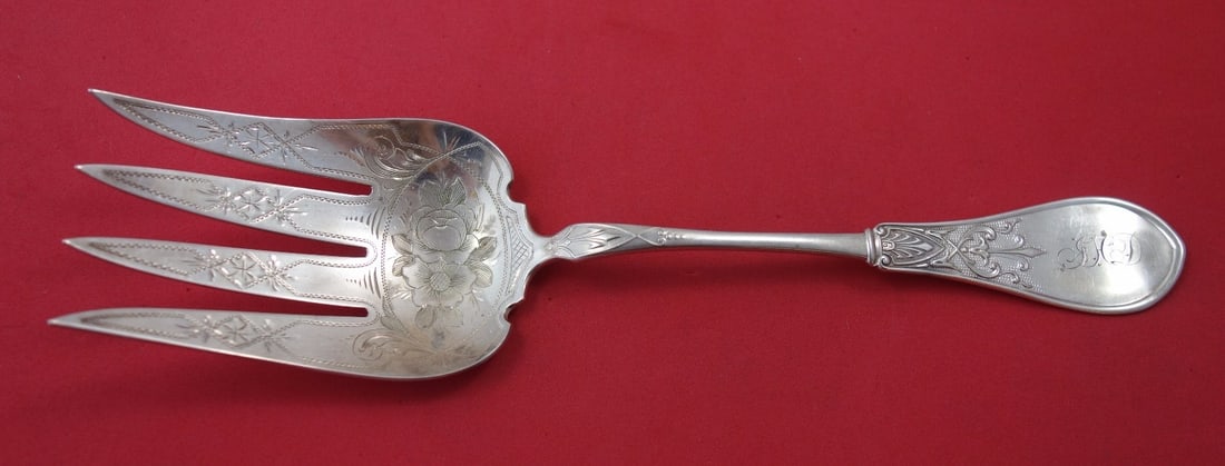 Schulz and Fischer Gem Sterling Silver Serving Fork 9in California Silver: Schulz and Fischer Gem Sterling Silver Serving Fork 9in California Silver Sterling silver buffet serving fork in the Gem pattern by Schulz & Fischer, featuring bright-cut flowers. The piece is monogra