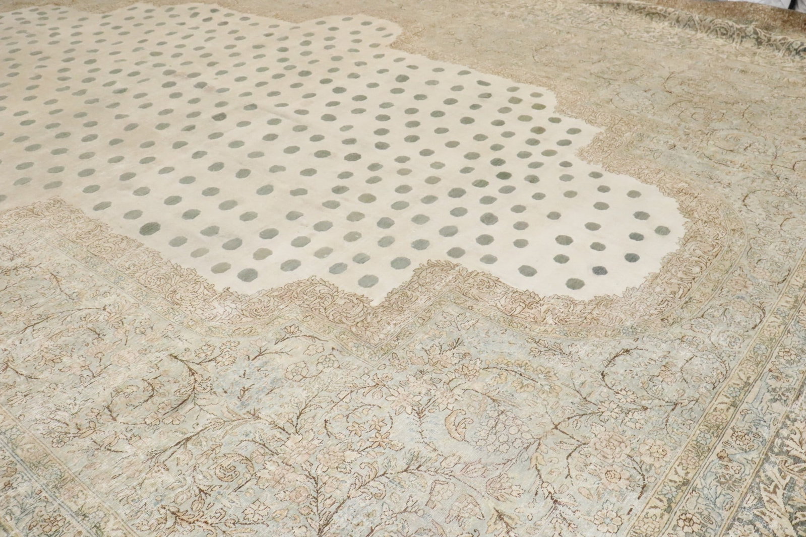 15' 7" x 21' 9" Antique Persian Kerman Oversize Rug: 15' 7" x 21' 9" Antique Persian Kerman Oversize Rug An extraordinary late 19th-century Persian Kerman rug in a palace-size format. This pre-owned oversize rug is identified as a Kerman and offers the 