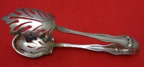 Watson Mount Vernon Sterling Silver Ice Tong Spoon Claw 6 5/8 Inch: Watson Mount Vernon Sterling Silver Ice Tong Spoon Claw 6 5/8 Inch This exquisite Mount Vernon ice tong, crafted by Watson, features a beautifully pierced design with a spoon and claw. Measuring 6 5/8