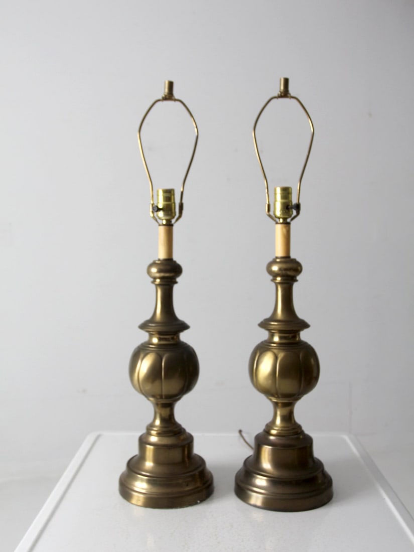 Mid-Century Brass Table Lamps Pair Baluster Style 29 Inch: Mid-Century Brass Table Lamps Pair Baluster Style 29 Inch This elegant pair of mid-20th century brass table lamps features a classic baluster style, enhanced by modern design accents and sleek finials