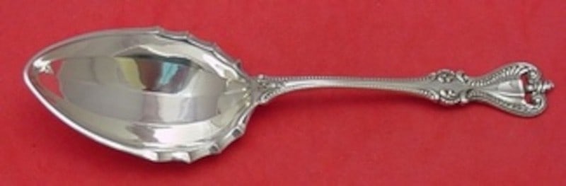 Towle Old Colonial Sterling Silver 7 Inch Preserve Serving Spoon: Towle Old Colonial Sterling Silver 7 Inch Preserve Serving Spoon Sterling silver preserve spoon in the Old Colonial pattern by Towle. This serving spoon is not monogrammed and is described as being in