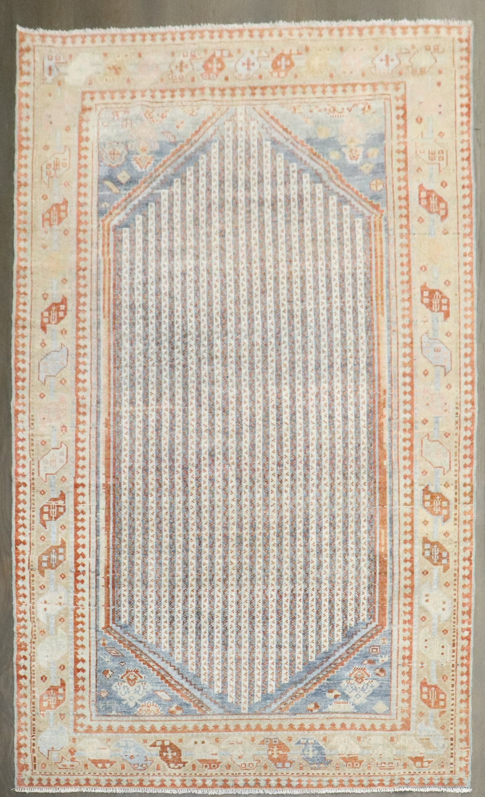 4' 3" x 6' 8" Antique Persian Malayer Accent Rug: 4' 3" x 6' 8" Antique Persian Malayer Accent Rug Antique Persian Malayer accent rug dating to the 2nd quarter of the 20th century. This pre-owned piece is identified as a Malayer rug in an accent size
