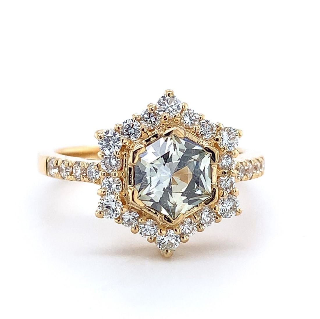 18k Yellow Gold 1.04ct Hexagon Yellow Sapphire Diamond Ring Certified CSL: 18k Yellow Gold 1.04ct Hexagon Yellow Sapphire Diamond Ring Certified CSL This exquisite ring features a stunning 1.04 ct specialty hexagon yellow sapphire set in 18k yellow gold, complemented by 26 r