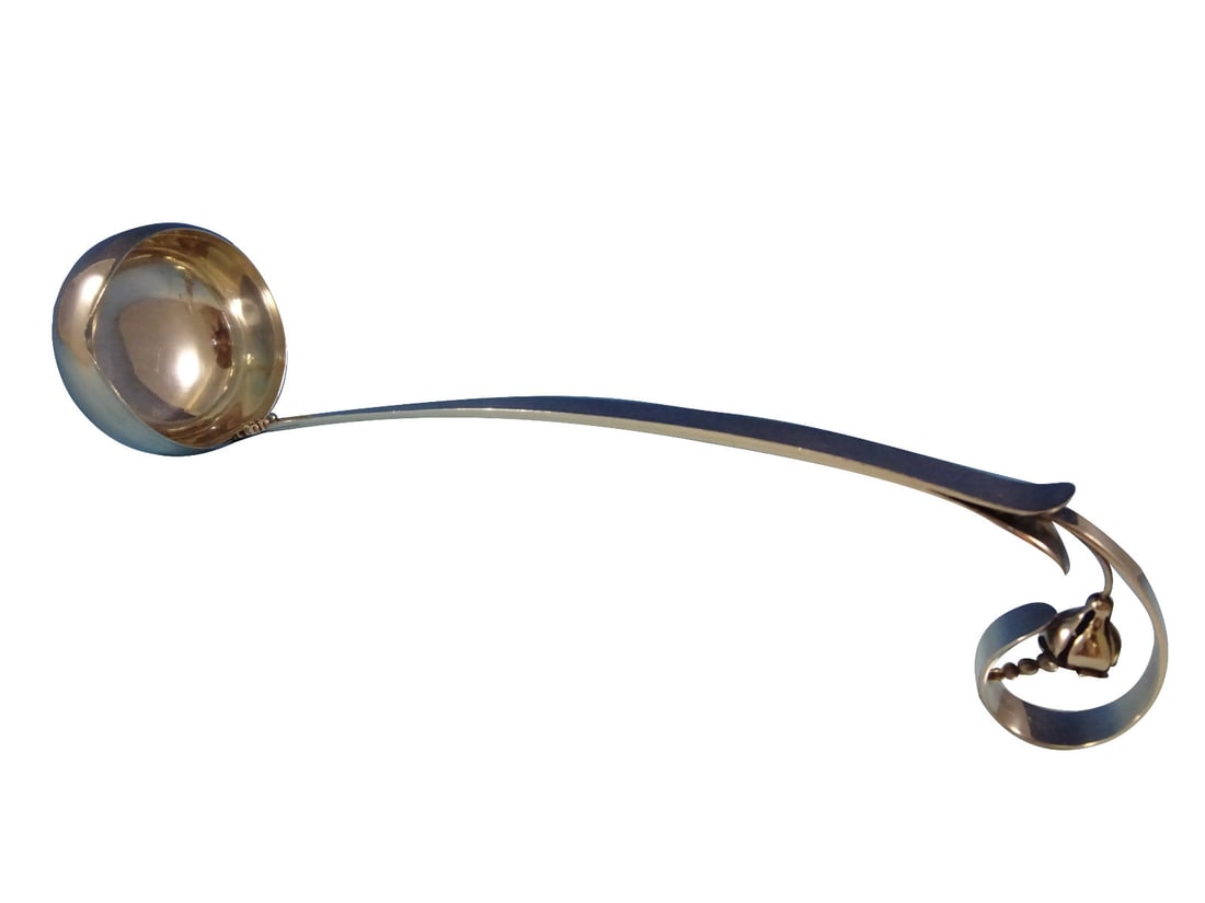 International Sterling Silver La Paglia Midcentury Modern Punch Ladle 14": International Sterling Silver La Paglia Midcentury Modern Punch Ladle 14" Presenting the exquisite La Paglia punch ladle from International Sterling Silver, a stunning example of mid-century modern de