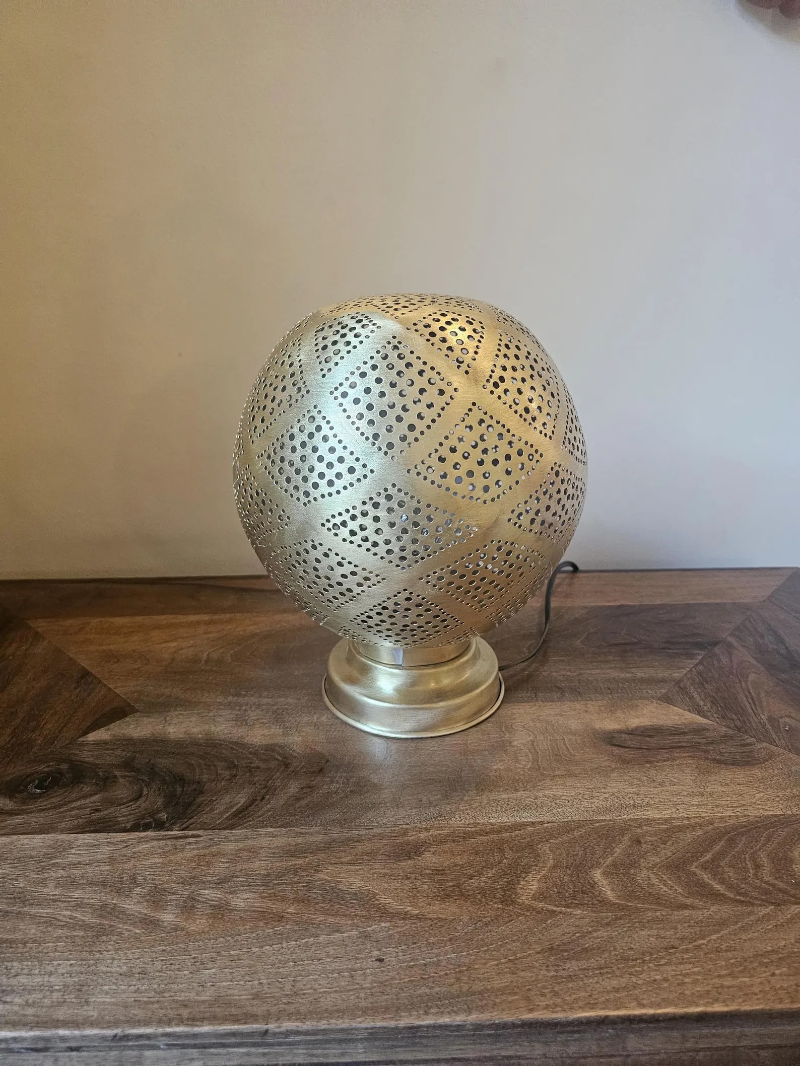 Moroccan Solid Copper Sphere Table Lamp 11.8 Inch - 4