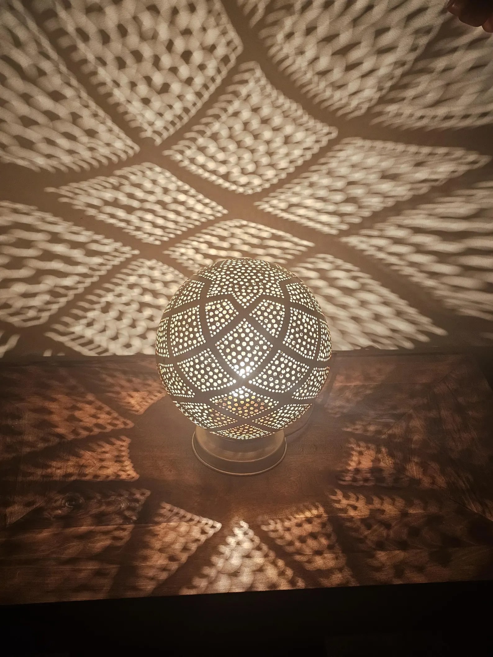 Moroccan Solid Copper Sphere Table Lamp 11.8 Inch - 5