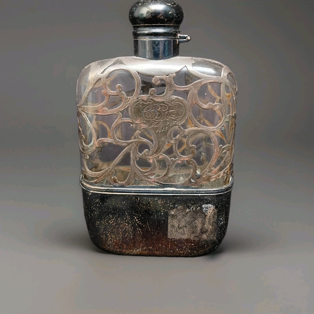 Alvin sterling silver overlay glass hip flask dated 1913 (1 of 15)