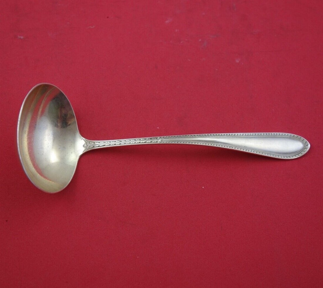 Gorham Edgeworth Sterling Silver Gravy Ladle 7 Inch: Gorham Edgeworth Sterling Silver Gravy Ladle 7 Inch This exquisite 7" gravy ladle is crafted from high-quality sterling silver in the classic Edgeworth pattern by Gorham. This piece is a perfect addit