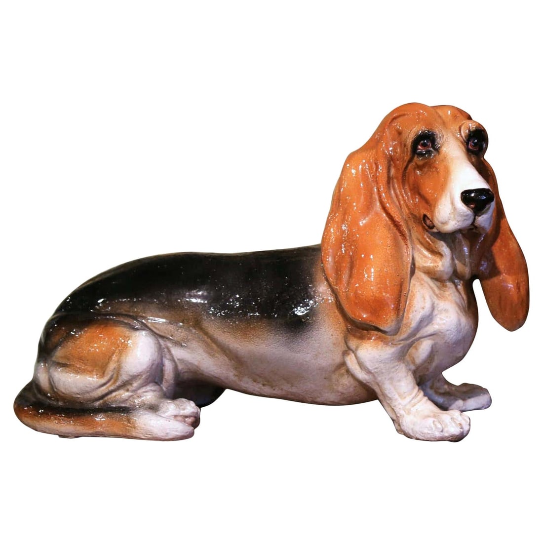 Italian Handcrafted Terracotta Basset Hound Dog Figure Mid-20th Century: Italian Handcrafted Terracotta Basset Hound Dog Figure Mid-20th Century This mid-century Italian terracotta barbotine sculpture depicts a life-size basset hound in a seated pose, crafted with hand-car