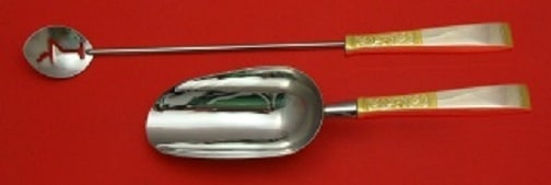2 Piece Gorham Golden Scroll Sterling Silver Hostess Bar Set: 2 Piece Gorham Golden Scroll Sterling Silver Hostess Bar Set A 2-piece hostess bar set in the Golden Scroll pattern by Gorham. The set is made of sterling silver with custom-made hollow handles and st