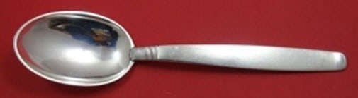 Frantz Hingelberg Silver Thread sterling dinner spoon 7 1/2 in: Frantz Hingelberg Silver Thread sterling dinner spoon 7 1/2 in A Frantz Hingelberg Sterling Silver dinner spoon in the Silver Thread pattern. It is not monogrammed and is in excellent pre-owned condit
