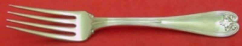 Tiffany & Co Colonial Sterling Silver Dinner Fork 7.5 Inch Flatware: Tiffany & Co Colonial Sterling Silver Dinner Fork 7.5 Inch Flatware This exquisite dinner fork from Tiffany & Co. features the classic Colonial pattern, a perfect addition to any flatware collection. 