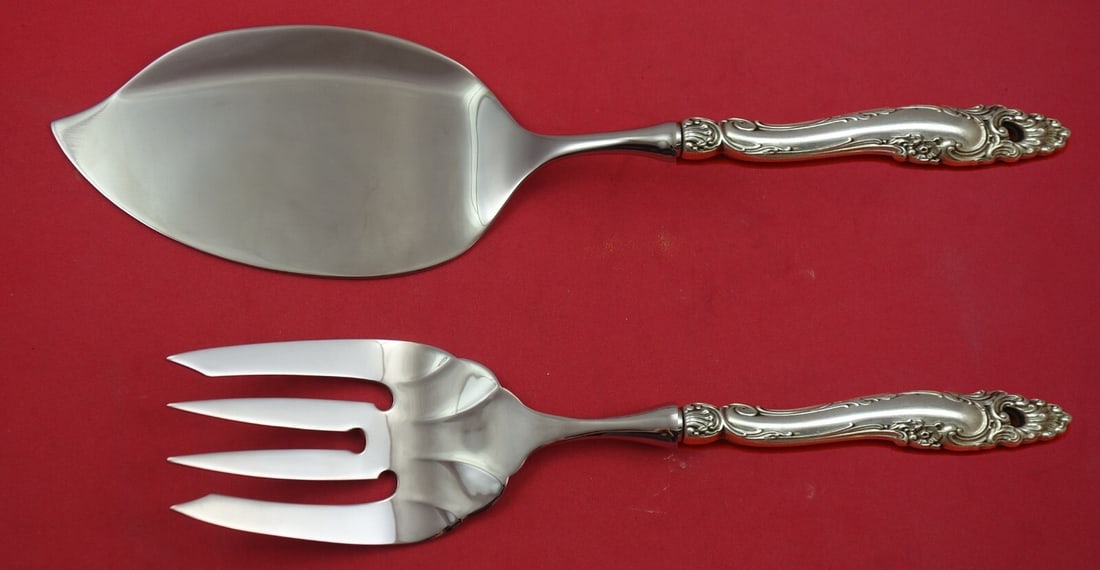 Gorham Decor Sterling Silver Custom Salmon Serving Set 2-Piece: Gorham Decor Sterling Silver Custom Salmon Serving Set 2-Piece Elevate your dining experience with this exquisite 2-piece Salmon Serving Set, expertly crafted by Gorham in sterling silver. The set fea