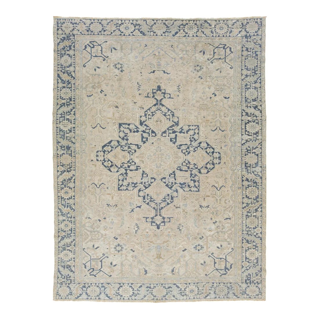 Antique Persian Serapi Wool Rug 9'4 x 12'5 Medallion Design: Antique Persian Serapi Wool Rug 9'4 x 12'5 Medallion Design Discover the exquisite beauty of this Antique Persian Serapi rug, a hand-knotted masterpiece showcasing exceptional artisanal