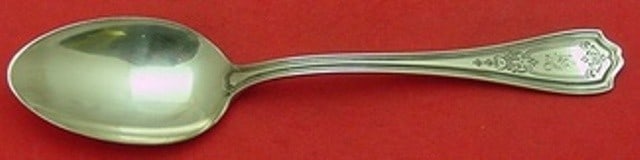 Reed & Barton Hepplewhite Chased Sterling Silver Serving Spoon 8 1/4": Reed & Barton Hepplewhite Chased Sterling Silver Serving Spoon 8 1/4" This exquisite serving spoon features the Hepplewhite Chased pattern by Reed & Barton, crafted from high-quality sterling silver. 