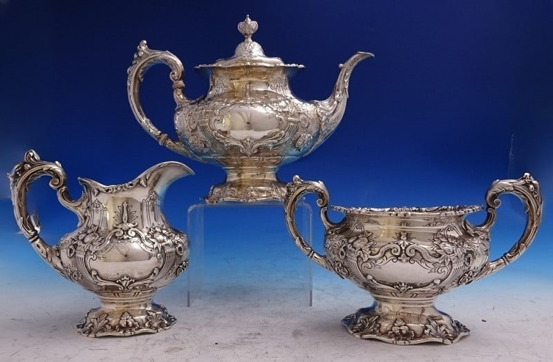 Three-Piece Sterling Silver Tea Set Francis I Pattern by Reed and Barton: Three-Piece Sterling Silver Tea Set Francis I Pattern by Reed and Barton This Reed & Barton Francis I sterling silver three-piece tea set features the iconic pattern known for its artistic fruit and f