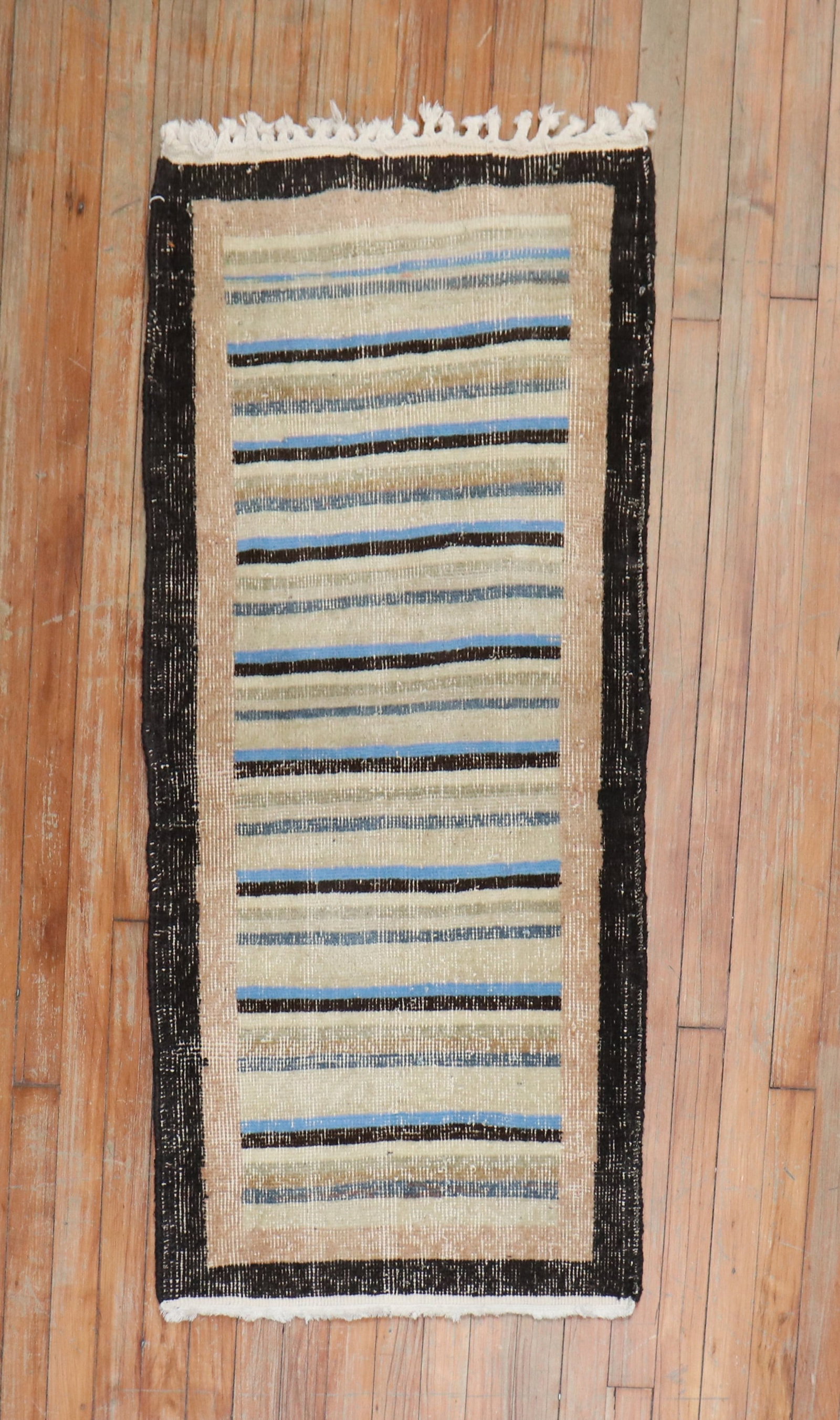 2' x 4' 5" Anatolian Turkish Deco Style Runner Rug: 2' x 4' 5" Anatolian Turkish Deco Style Runner Rug One-of-a-kind midcentury Turkish Anatolian deco style runner with a sleek look. Pre-owned. Specifications Item Type: Runner rug Style: Mid Century Mo