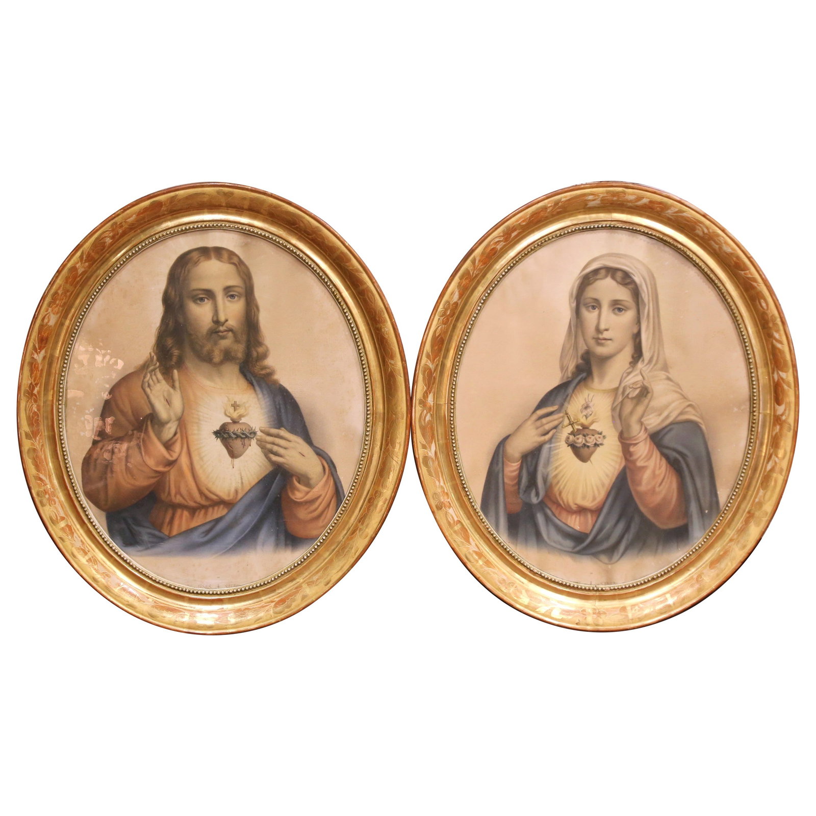 Set of Two Antique French Sacred Heart Religious Prints in Oval Giltwood Frames (1 of 13)