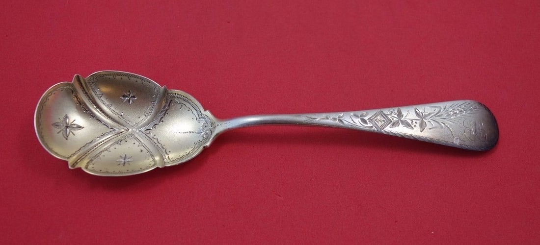 Vanderslice Antique Engraved Wheat Sterling Silver Preserve Spoon 7": Vanderslice Antique Engraved Wheat Sterling Silver Preserve Spoon 7" This exquisite Antique Engraved Wheat Preserve Spoon, crafted by Vanderslice, showcases a beautiful gold-washed finish with intrica