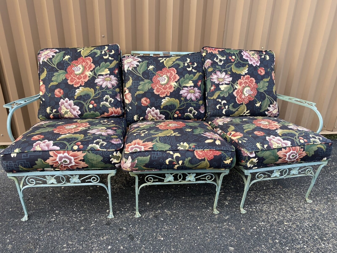 3 Piece Salterini Mount Vernon Modular Iron Sofa with Cushions 72 in: 3 Piece Salterini Mount Vernon Modular Iron Sofa with Cushions 72 in Vintage Salterini 3-piece modular sofa in the Mount Vernon pattern with cushions. This Mid-Century Modern iron-frame seating can be