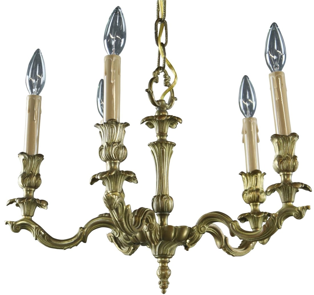 Vintage French Rococo Brass Bowl Chandelier 5-Arm 8-Light: Vintage French Rococo Brass Bowl Chandelier 5-Arm 8-Light Illuminate your space with this exquisite vintage French brass chandelier, a stunning example of Rococo style. This bowl chandelier features f