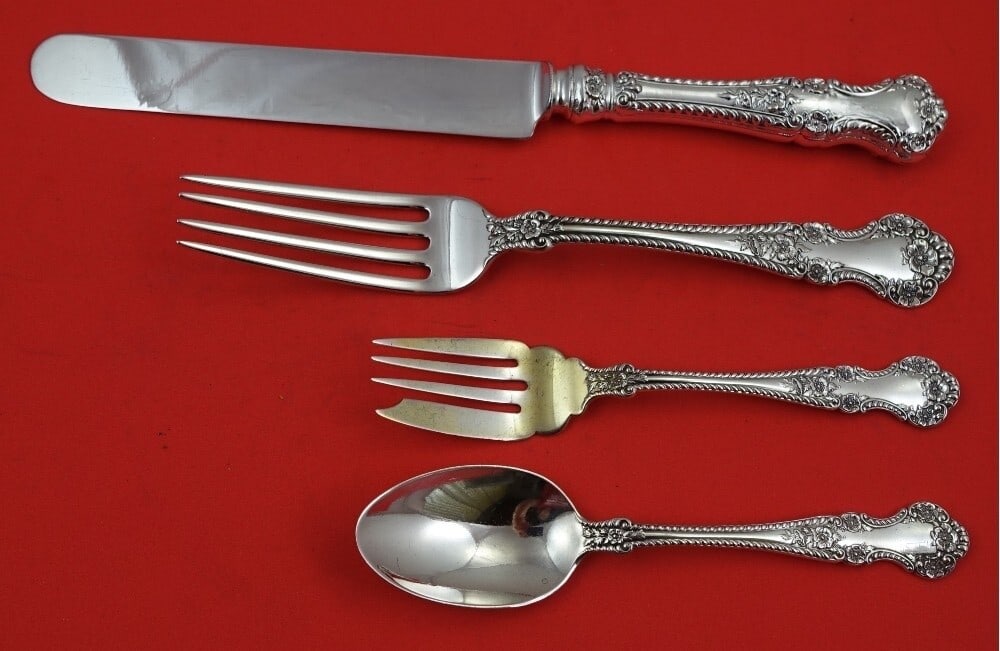 Gorham Cambridge Sterling Silver 4-Piece Dinner Place Setting: Gorham Cambridge Sterling Silver 4-Piece Dinner Place Setting Elevate your dining experience with this exquisite 4-piece dinner place setting from the Cambridge pattern by Gorham. Crafted from high-qu