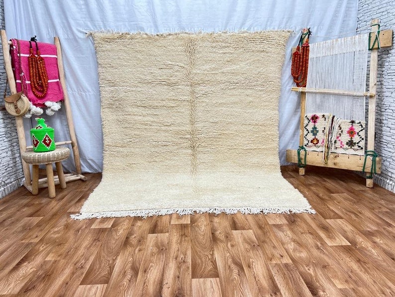Handwoven White Soft Rug 100% Local Sheep Wool Morocco 5 x 3.28 Feet: Handwoven White Soft Rug 100% Local Sheep Wool Morocco 5 x 3.28 Feet This authentic White Soft Rug is handwoven by skilled Berber women weavers in the Atlas Mountains of Morocco. Crafted using traditi