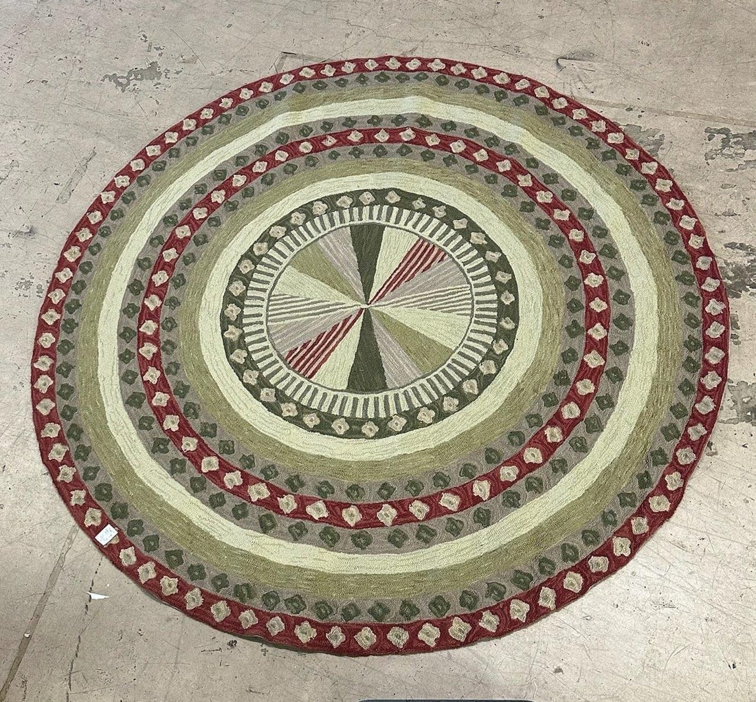 Hand-Dyed Green Wool Pinwheel Rug 2x8 Early American Style: Hand-Dyed Green Wool Pinwheel Rug 2x8 Early American Style Introducing the Elegant Hand-Dyed Green Pinwheel Rug, a stunning addition to your decor. Crafted in a vintage style, this hand-dyed and hand-