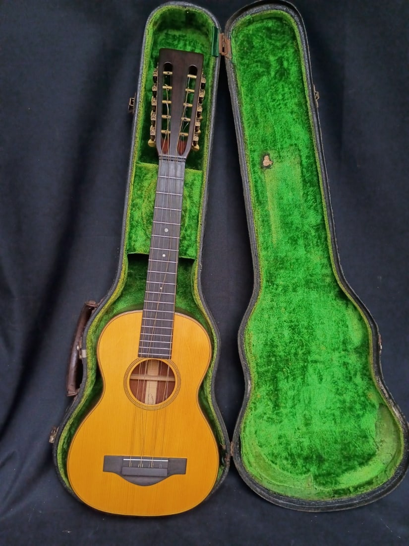 1926 Martin Tiple T-18 10 String Natural Finish Instrument (1 of 18)