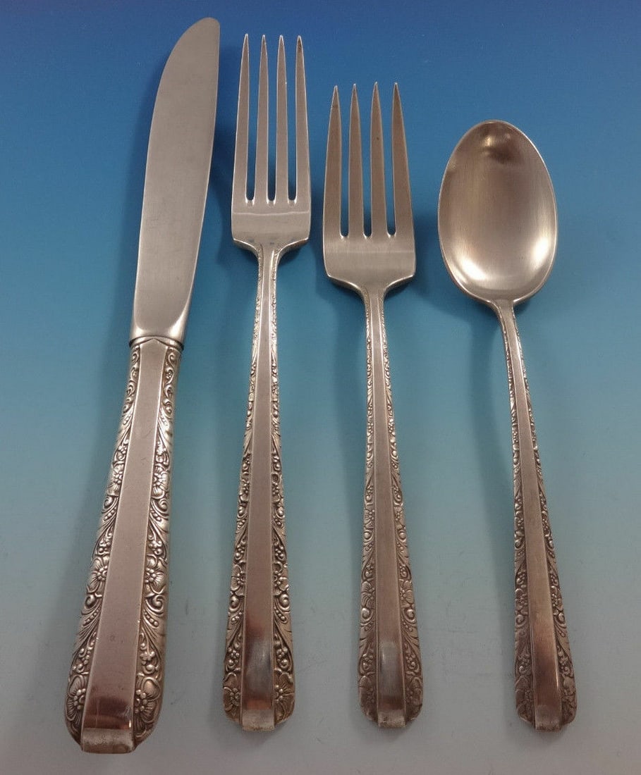 Towle Candlelight Sterling Silver 4-Piece Place Setting: Towle Candlelight Sterling Silver 4-Piece Place Setting Enhance your dining experience with this exquisite 4-piece regular size place setting from the Candlelight pattern by Towle. Crafted from high-q