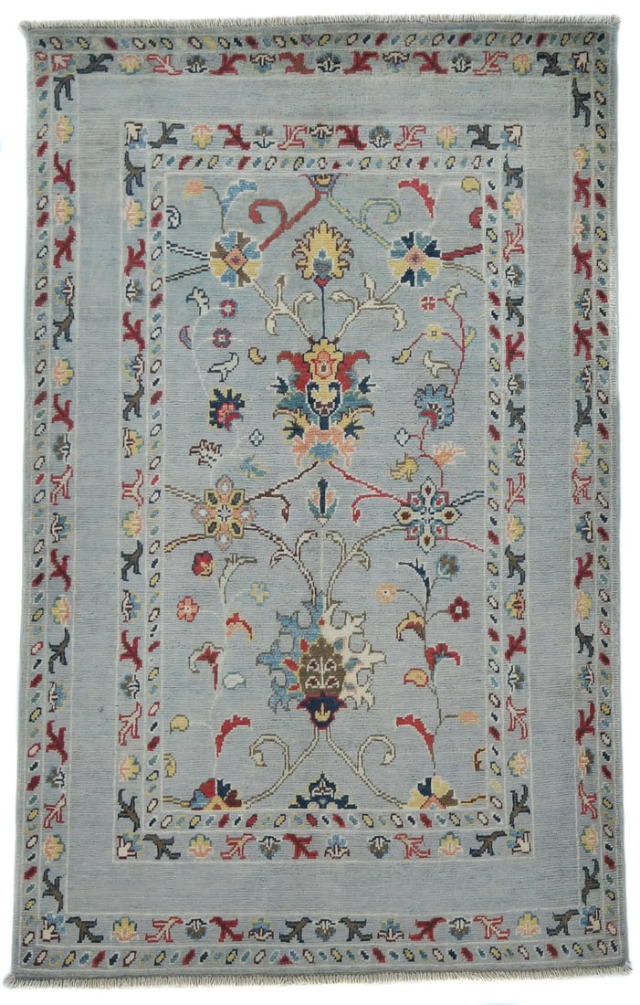 Handmade Floral Kazak Oushak Wool Rug 3'2 x 5' Modern Design: Handmade Floral Kazak Oushak Wool Rug 3'2 x 5' Modern Design Enhance your living space with this exquisite Handmade Kazak Oushak Rug, featuring a stunning floral pattern in a modern design. Measuring 