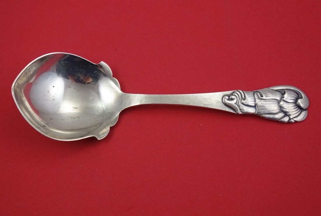 Danish Sterling Silver Berry Spoon Handmade Shell Design 8 Inch: Danish Sterling Silver Berry Spoon Handmade Shell Design 8 Inch This exquisite Danish Sterling Silver Berry Spoon, measuring 8 inches, showcases a beautiful shell design and is handmade by various mak