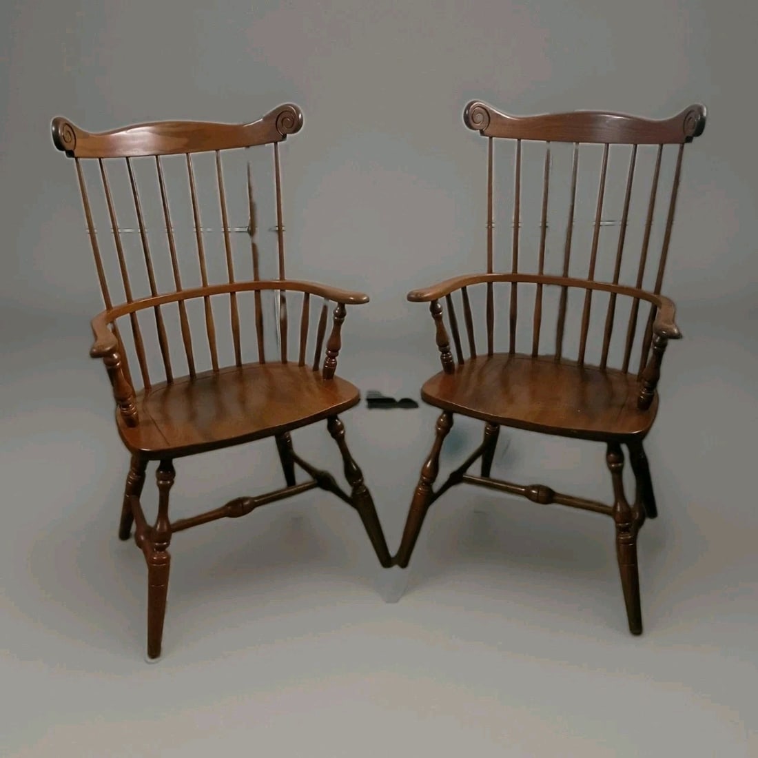 Pair of 2 Nichols and Stone Windsor High Back Armchairs Oak: Pair of 2 Nichols and Stone Windsor High Back Armchairs Oak Pair of original Nichols & Stone Country Windsor high-back armchairs. These antique chairs are fully assembled and handmade, featuring an oa