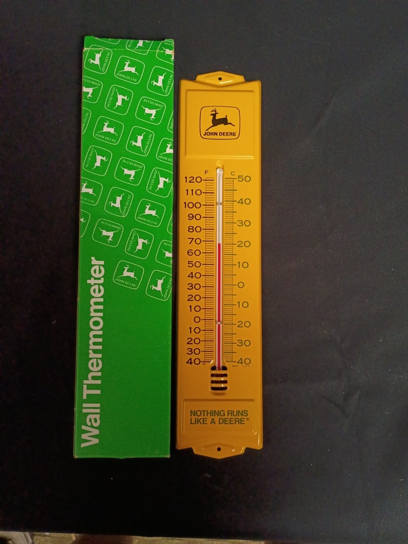 John Deere advertising thermometer with box Nothing Runs Like a Deere (1 of 6)