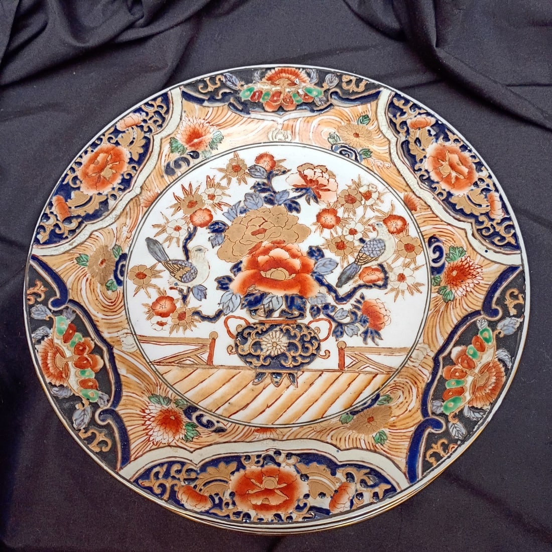 Set of 5 Imari Porcelain Dinner Plates 10.5 in Red White Blue (1 of 12)