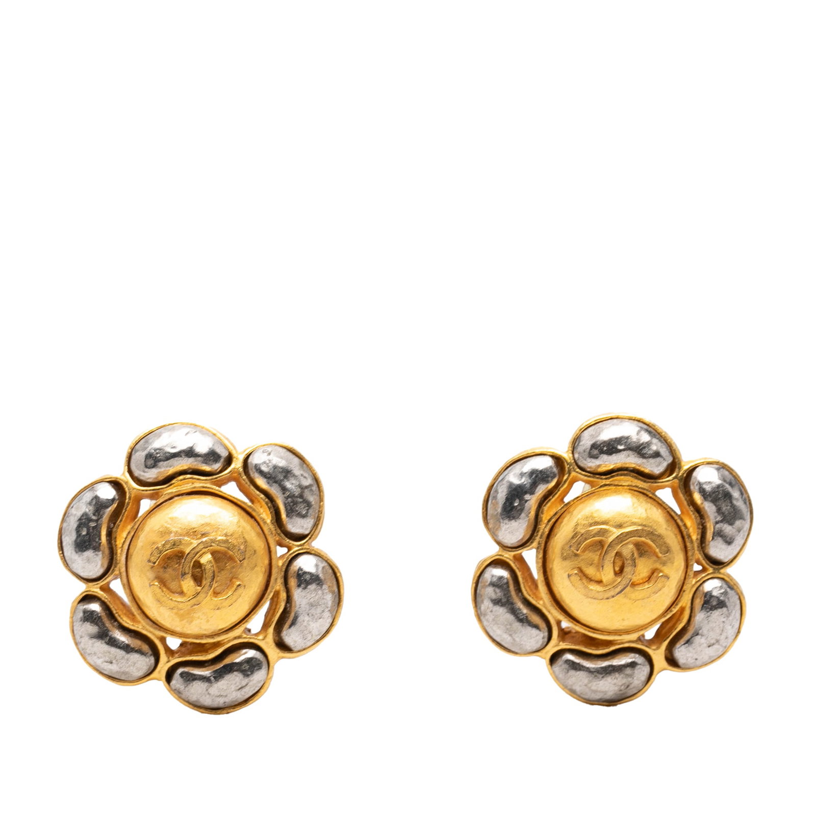 Chanel CC Flower Clip Earrings Bicolor Gold and Silver Tone: Chanel CC Flower Clip Earrings Bicolor Gold and Silver Tone Chanel CC Bicolor Brass Flower Clip On Earrings in costume jewelry style, made with a gold-tone and silver-tone metal body and a clip-on clo