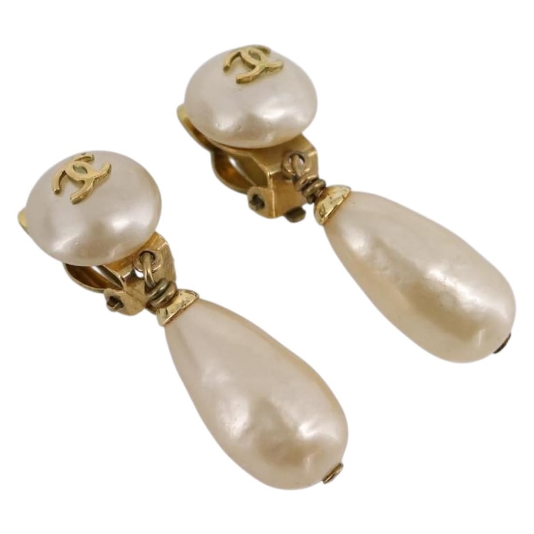 CHANEL CC Gold Tone Metal Earring France: CHANEL CC Gold Tone Metal Earring France Authentic CHANEL women's gold-tone metal CC earring made in France. Includes the item box. Condition is AB/very good, with partial surface rubbing noted and no